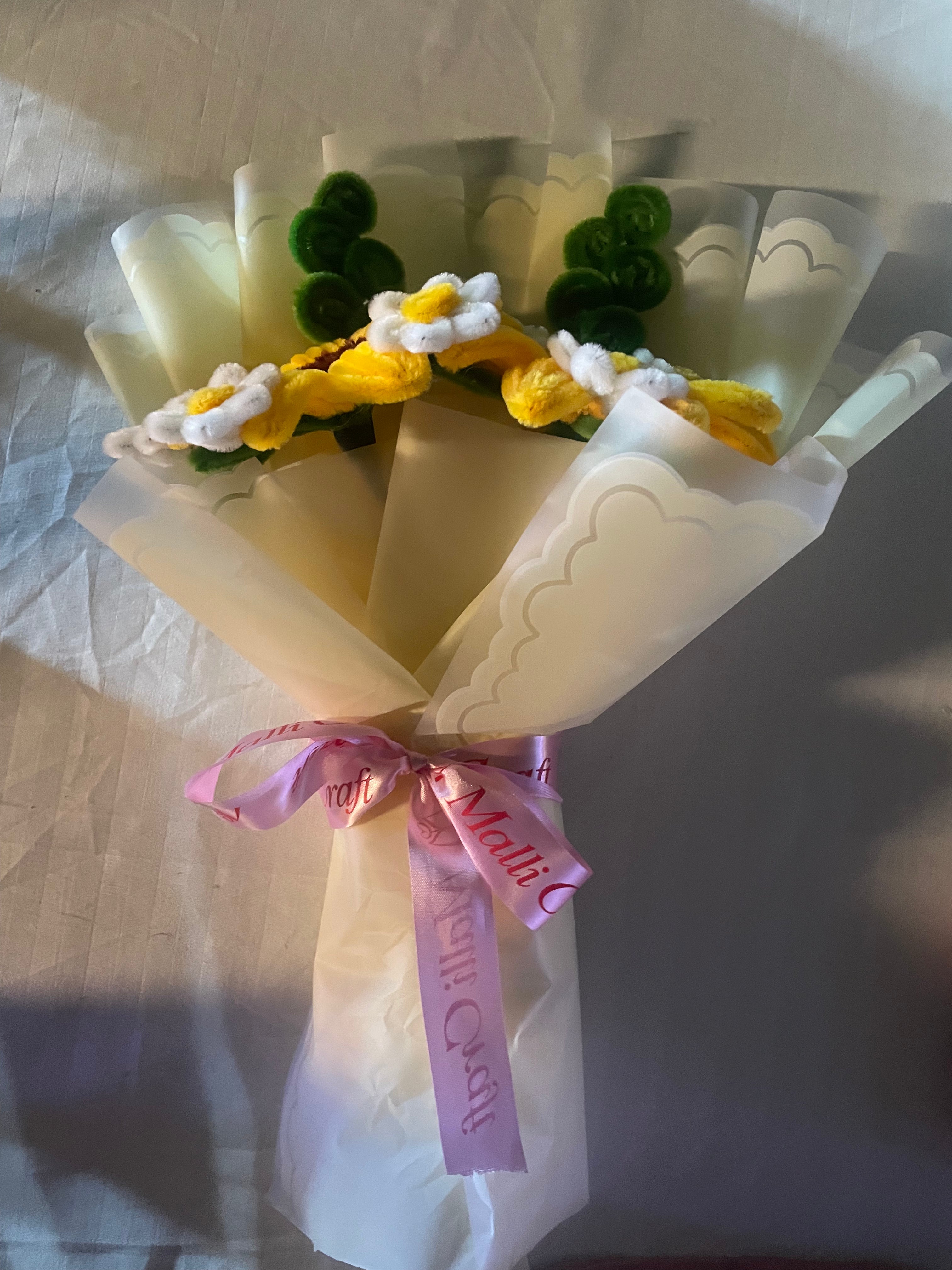 Sunshine Daisy Bouquet